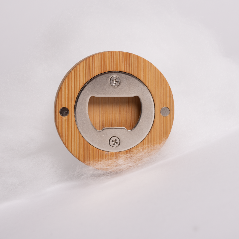 Wickl Wastl – Flaschenöffner (Standard - Rund, Holz) – Bild 2